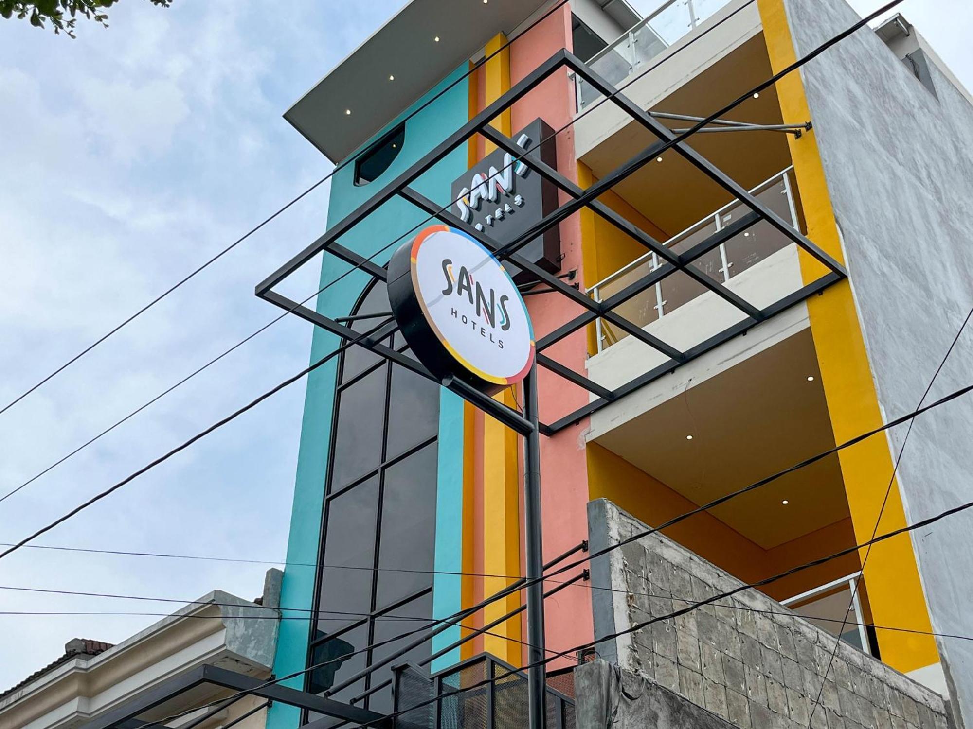 Sans Hotel Premiere Majapahit Semarang Exteriér fotografie