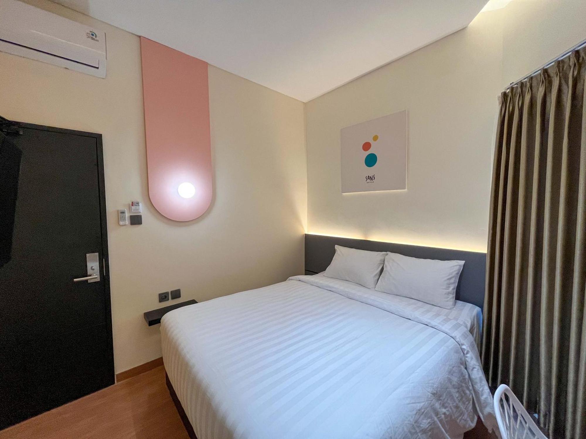 Sans Hotel Premiere Majapahit Semarang Exteriér fotografie