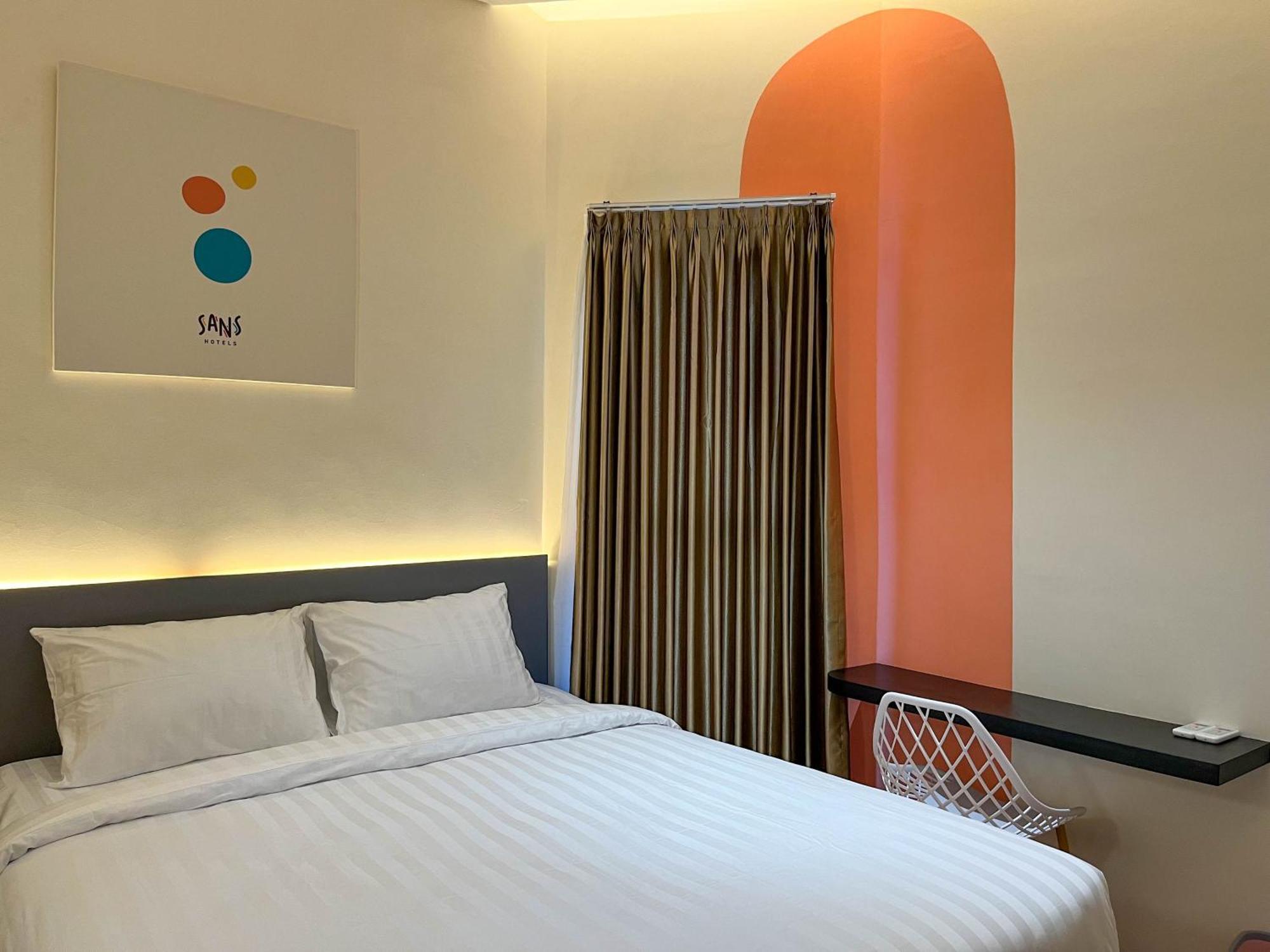 Sans Hotel Premiere Majapahit Semarang Exteriér fotografie